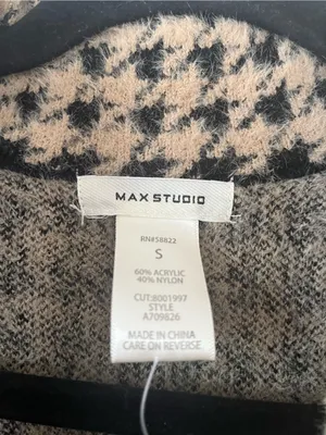 Houndstooth Knit Jacket Coatigan Small Tan Black Quiet Luxury Old Money Layering thumbnail 2