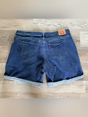 Levi’s Women’s Mid-Length Distressed Denim Shorts 18w thumbnail 3
