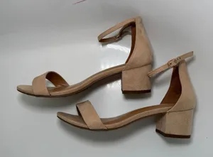 Cushionaire Alba Block Heel Sandal Size 9 Nude Beige Ankle Strap Wedding Worn thumbnail 1