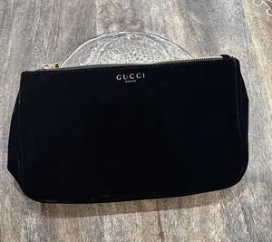 Gucci Beauty Velvet Perfumes Cosmetic Makeup Toiletry Bag Pouch Black EUC thumbnail 1