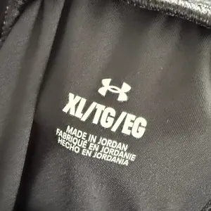 Under Armour Women's Black Track Pants thumbnail 4