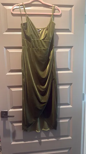 Windsor green dress thumbnail 2