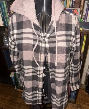 American Eagle pink plaid M cozy fleece hood shacket thumbnail 1