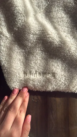 Lululemon Sherpa Pullover thumbnail 3