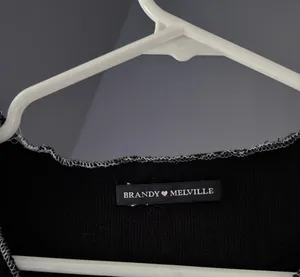 Brandy Melville Black Top thumbnail 3