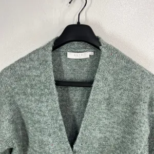 ASTR‎ The Label Sage Green Wrap Knit Sweater Womens Size Large Cozy Textured Top thumbnail 6