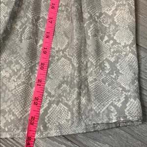 NWT Anthropologie‎ Dolan snakeskin pleat swing top thumbnail 7