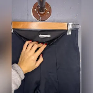 Abercrombie & Fitch Black Flare Pant (XS) thumbnail 5