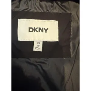 DKNY Womens XS Blk Belted Faux FurHooded Quilted Puffer Coat thumbnail 8