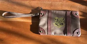 Harry Potter Hogwarts Crest Trunk Style Wristlet Pouch Brown Faux Leather‎ Bag thumbnail 1
