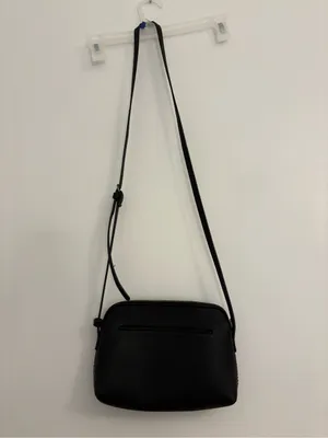 Universal Threads Small Black Crossbody Purse thumbnail 2