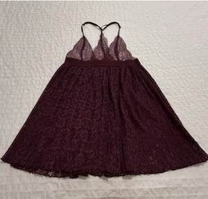 Victoria’s Secret Burgundy Plum Babydoll Slip Lingerie Sheer Lace Sz M Medium thumbnail 1