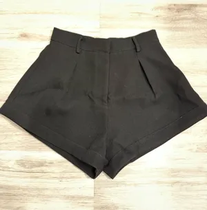 White Fox Boutique Shorts thumbnail 2