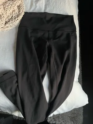 Lululemon Wunder Train Leggings 25" thumbnail 4