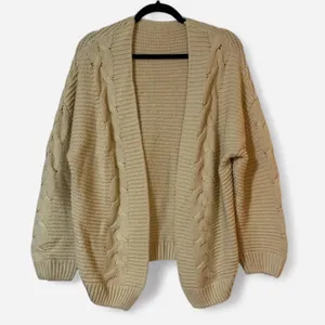 Cozy Cream Cable Knit Sweater Size L thumbnail 1