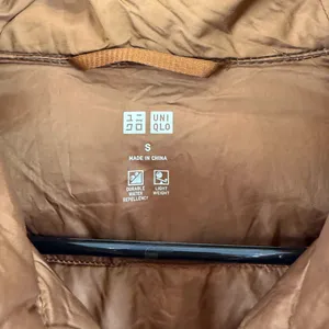 Uniqlo tan ultra light down packable jacket thumbnail 5