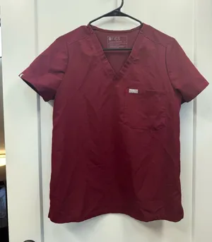 Figs Catarina Scrub Top‎ V-Neck Pocket Maroon Red Medical Small thumbnail 1