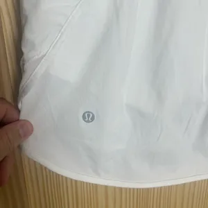 LULULEMON- Hotty Hot High-Rise Skirt Long White Size 8 thumbnail 5
