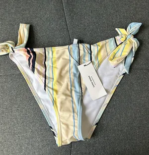 bikini thumbnail 4