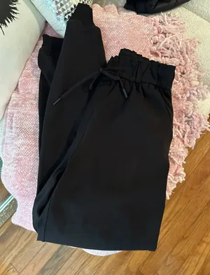 Lululemon Joggers thumbnail 1
