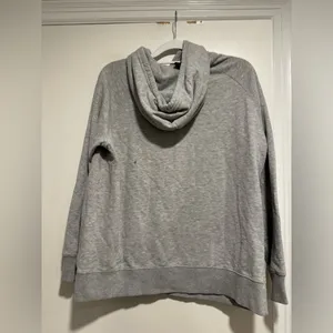 The North Face Women’s Sz: L Hoodie Sweatshirt Gray Half Dome Logo Pullover. thumbnail 2