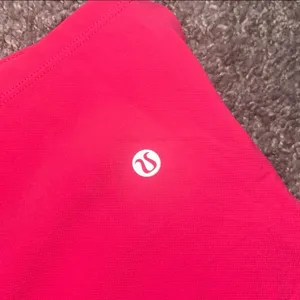 Lululemon Athletica High Waist Pink Shorts thumbnail 2
