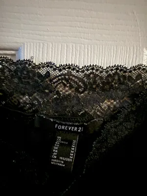 Forever 21 Black Crop Tank Lace M thumbnail 4
