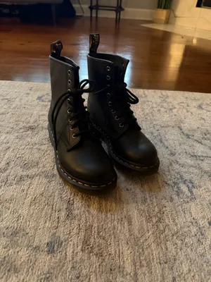 Doc martens books  thumbnail 2