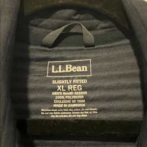 L.L. Bean Dark Blue Quilted Pullover with Emblem 3 thumbnail 2