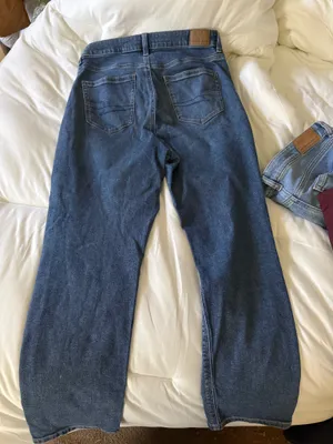 American Eagle Mom Jeans thumbnail 3