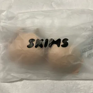 SKIMS Smoothing Intimates Bra 32B thumbnail 2