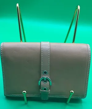 A Really sweet Beige Light Tan Y2K Coach Snap Leather Coach ID Wallet thumbnail 1