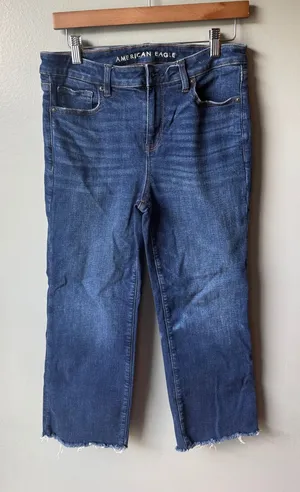 American Eagle Kick Boot Crop Jeans Women’s 8 Short Dark Wash Raw Hem thumbnail 1