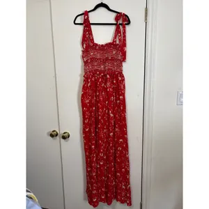 Free People Red Floral Smocked Wide‎ Leg Jumpsuit Tie Shoulder Straps Medium thumbnail 6