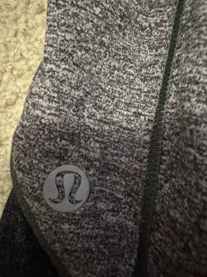 Lululemon Shorts 4" Hotty Hot thumbnail 3