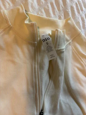 DICK'S Sporting Goods Top Long Sleeve thumbnail 2