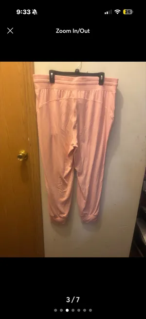 (16) lululemon joggers thumbnail 4