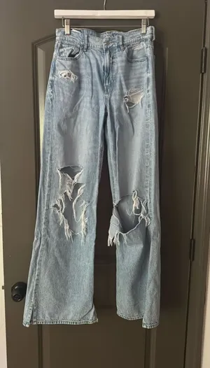 American Eagle Light Wash Jeans Ripped Wide Leg 2 Long thumbnail 1