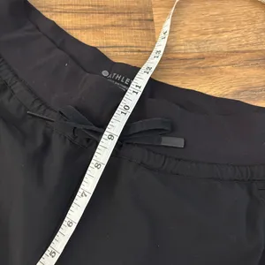Athleta Altitude Ruched Jogger Pants Black Women’s thumbnail 8