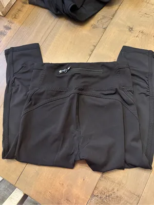 Lululemon Size 2 crop leggings - 2 pairs!!! - black thumbnail 11