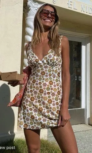 70’s Poolside Bias Cut Floral Mini Dress thumbnail 4