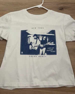 brandy Melville shirt thumbnail 1