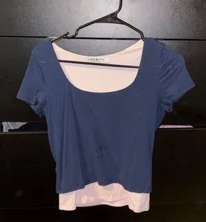 Riley Daisy Pink and Navy Blue Top Size L thumbnail 1