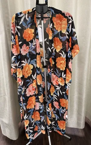 Band of Gypsies Floral Sheer Kimono Cardigan‎ - One Size - NWT thumbnail 1