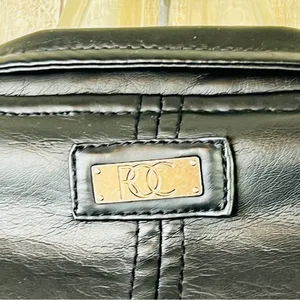 Vintage Rocawear XL Black Buttery Soft Faux Leather W/ROC Zipper Pulls & pockets thumbnail 8