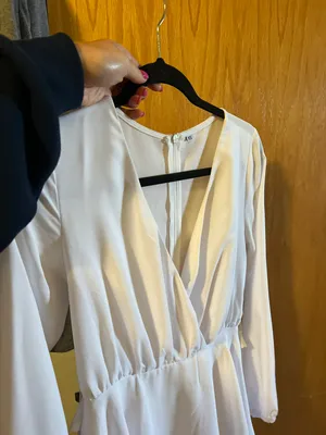 White Dress thumbnail 1