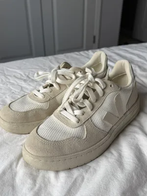 Veja Women's V-10 Sneakers in White and Cream thumbnail 2