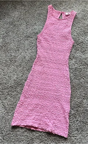 Le Lis Pink Textured Sleeveless Mini Dress thumbnail 1