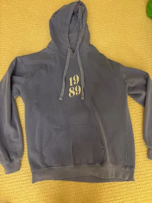 Taylor Swift 1989 Hoodie Comfort Colors thumbnail 1