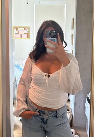 HOLLISTER WHITE TOP thumbnail 1